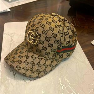 Gucci baseball hat